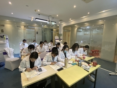 微整形技術(shù)培訓(xùn) 從零開始，如何選擇專業(yè)的培訓(xùn)機(jī)構(gòu)